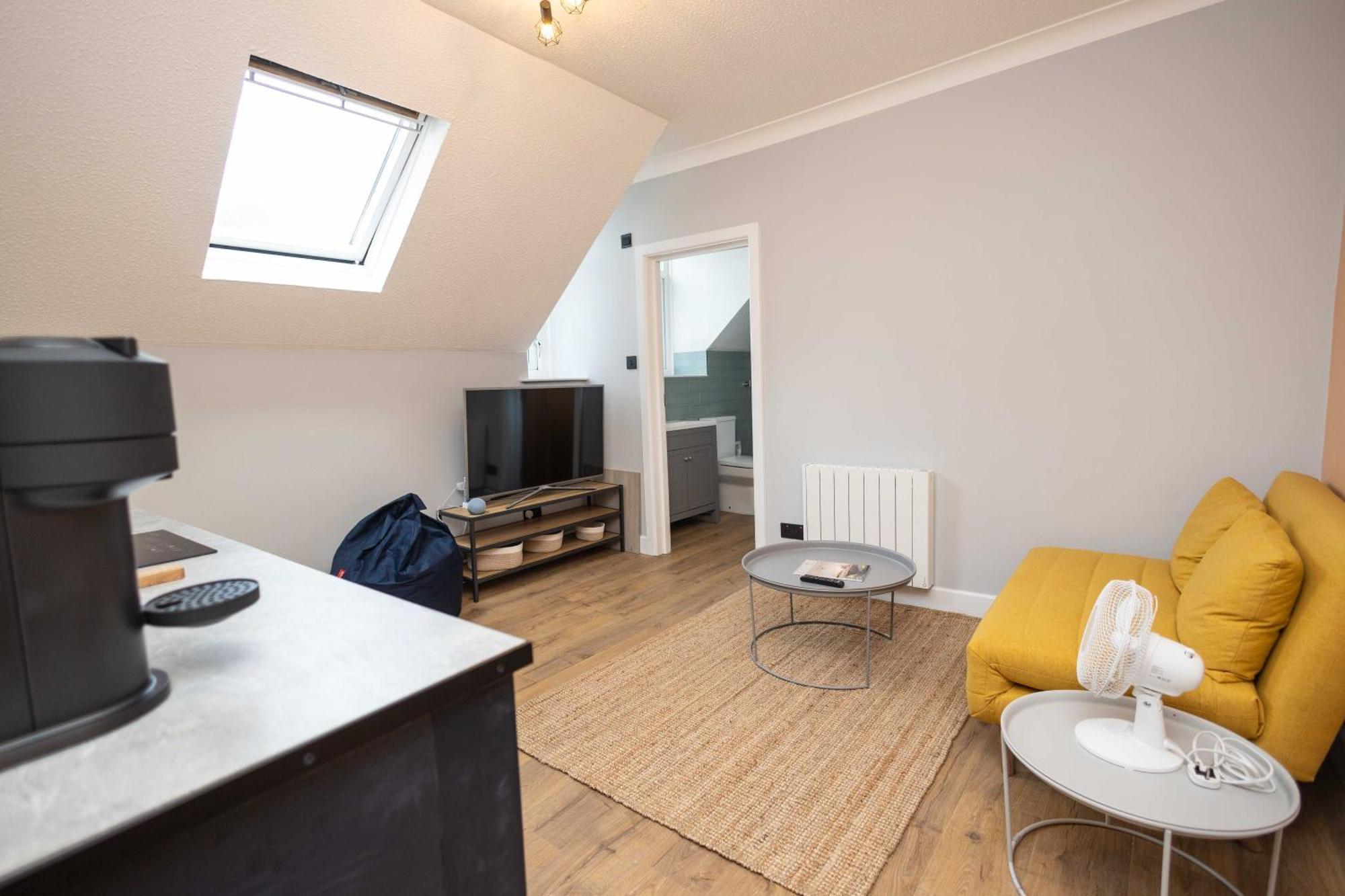 Apartment Flat In 10 Mins Walk To